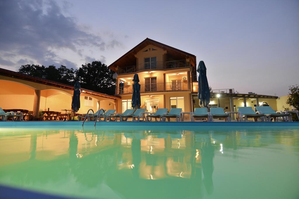Casa Marina Hotel Eselnita Ngoại thất bức ảnh