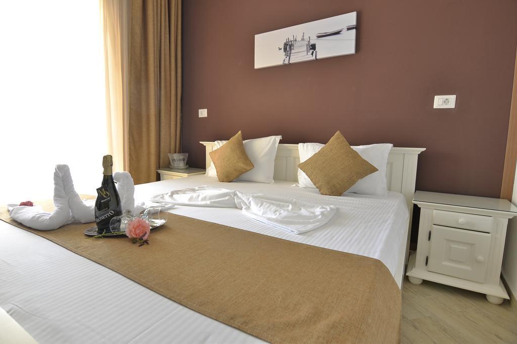 Casa Marina Hotel Eselnita Ngoại thất bức ảnh