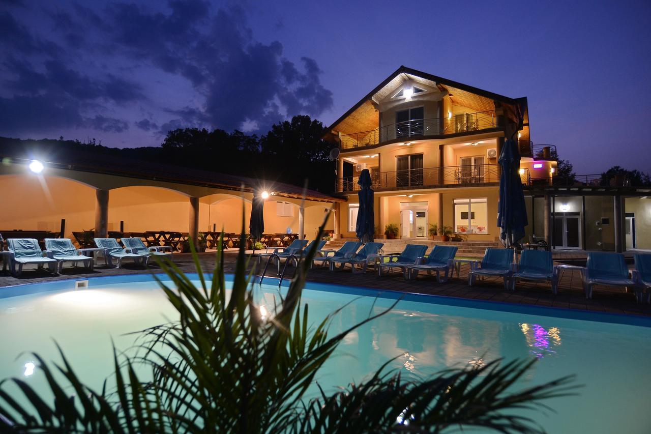 Casa Marina Hotel Eselnita Ngoại thất bức ảnh